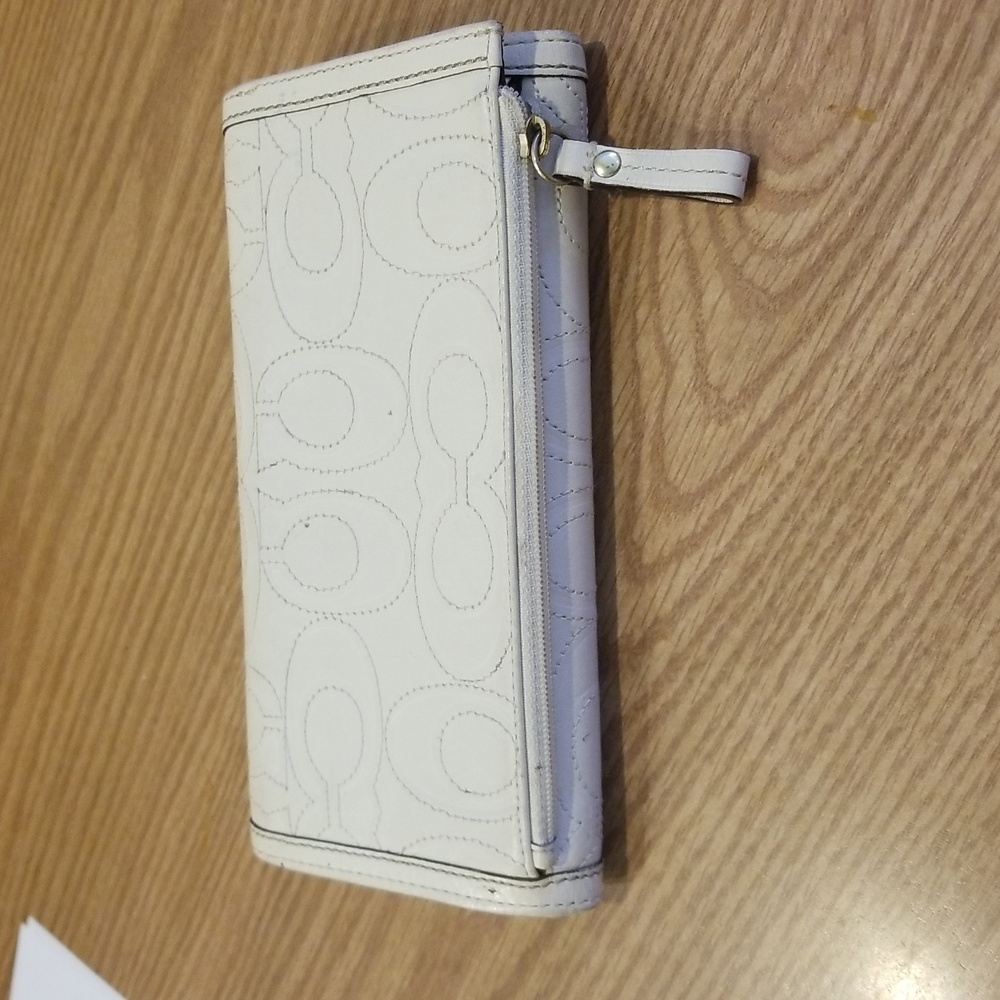 Coach Wallet - Picture 3 of 9